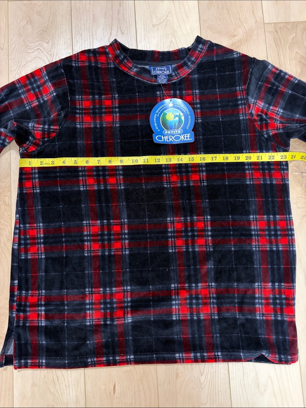 Cherokee Plaid Velvet Crewneck Top, sz XL Petite - Picture 9 of 11